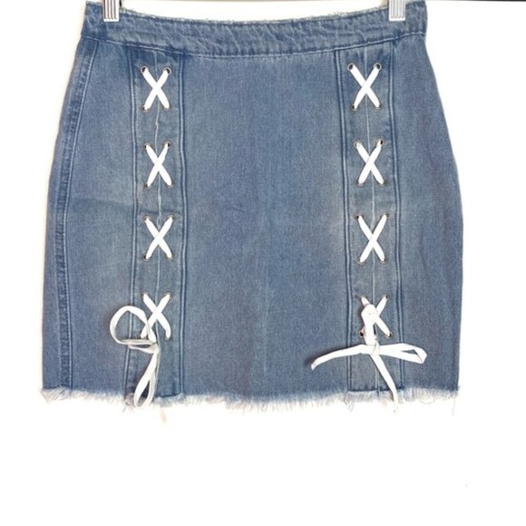 Missguided Dresses & Skirts - NEW Missguided Double Lace Up Stonewash Mini Skirt